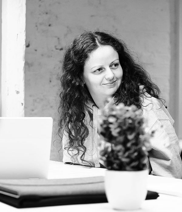 A-Technical-SEO-Agency-team-member Nicole, a member of the GeekyTech Technical SEO Agency in a meeting