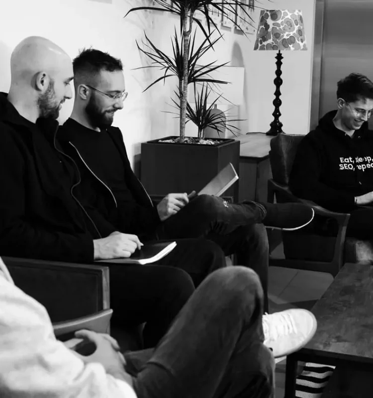 SEO-for-blockchain Marketing experts discussing SEO for blockchain strategy