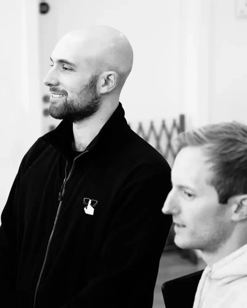 image on ai overview optimisation service page by Geeky Tech